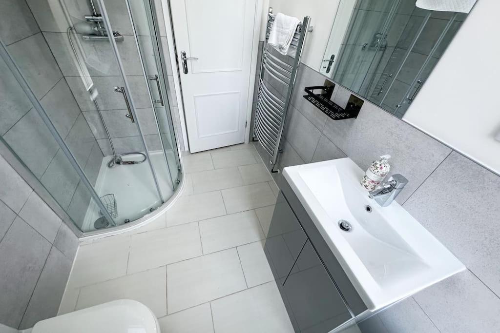 Hutchcomb Villa, 4 Bed Luxury House,Oxford+Parking Екстериор снимка